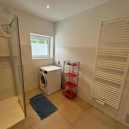 Helle In Gruener Lage - Naehe Zentrum Apartment *